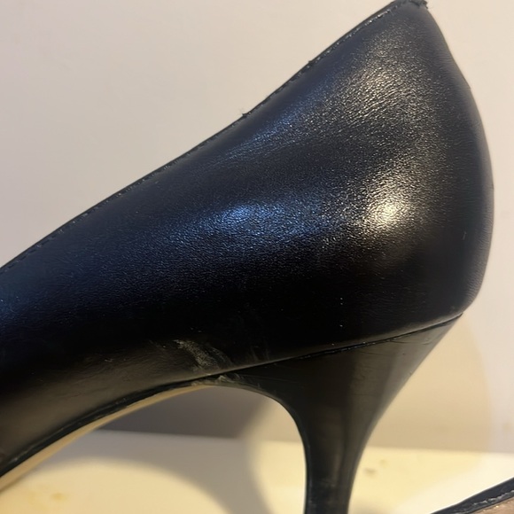 Ellen Tracy Black Leather Pumps with Embellishments!! - Picture 9 of 9